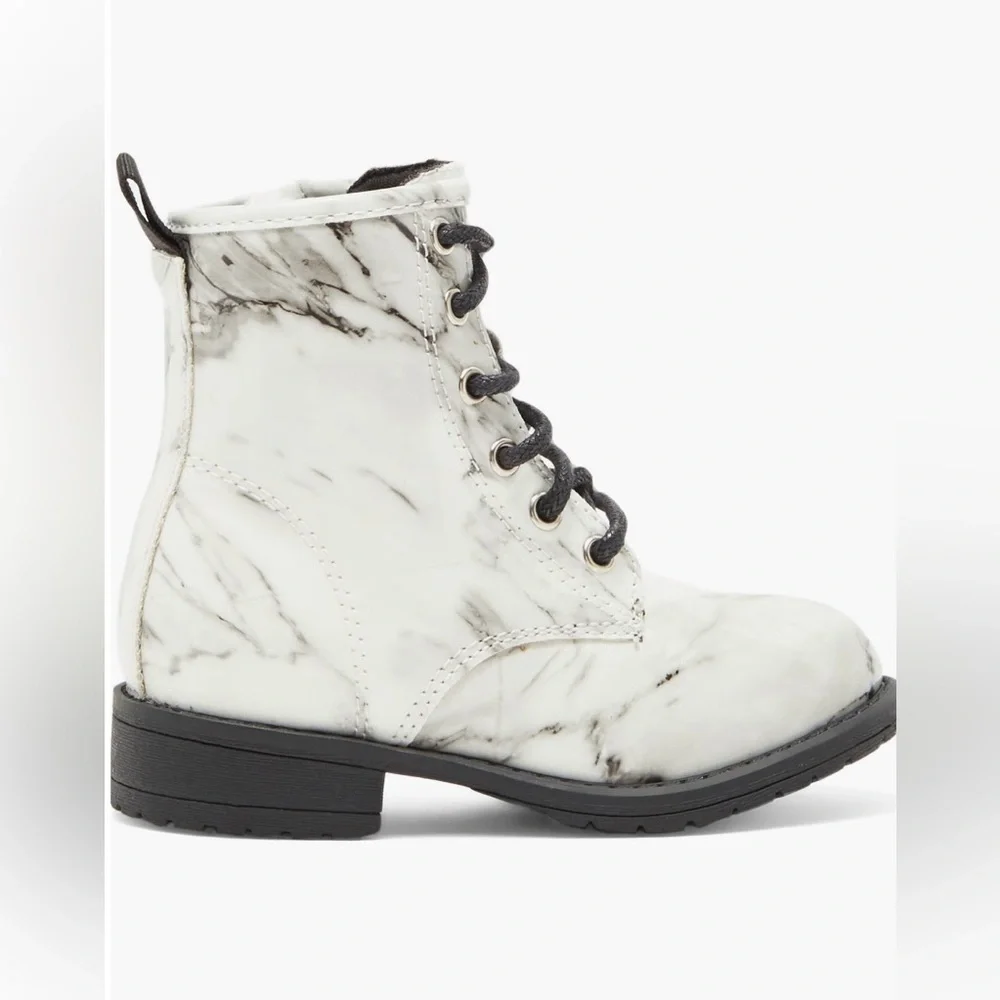 NWT M I A Toddlers Lil Tanya Moto Boots